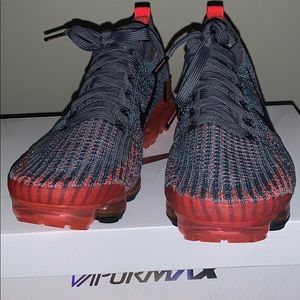 Like New Nike Vapormax Flyknit 3